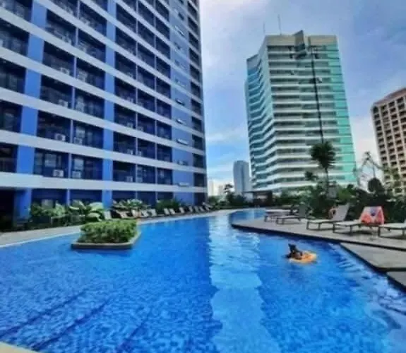 Cosy Flat Pool View 10 Min To Centre