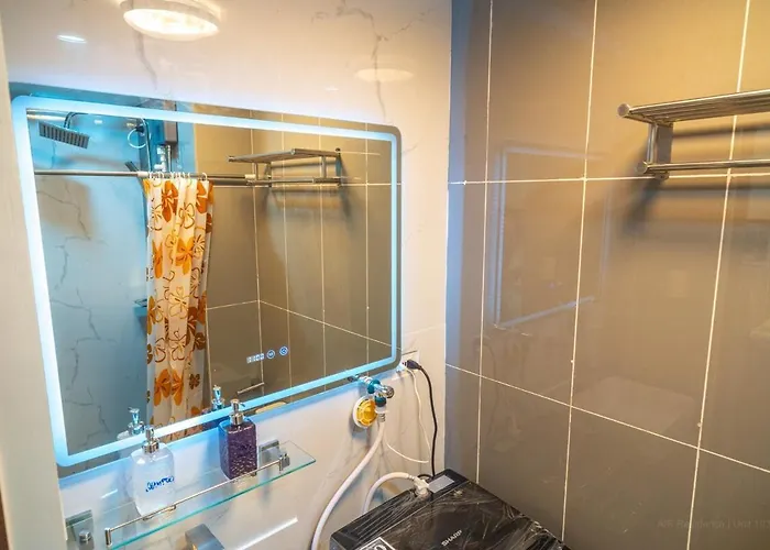 Apartment Cosy Flat Pool View 10 Min To Centre Manila