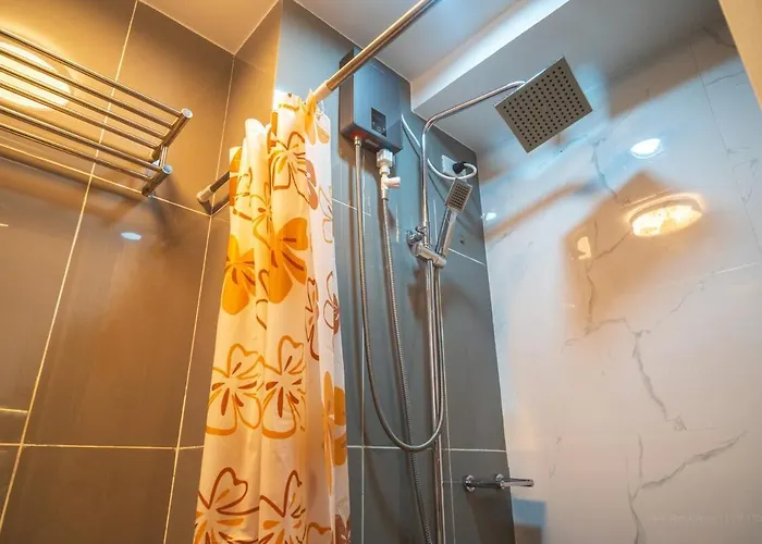 Apartment Cosy Flat Pool View 10 Min To Centre Manila